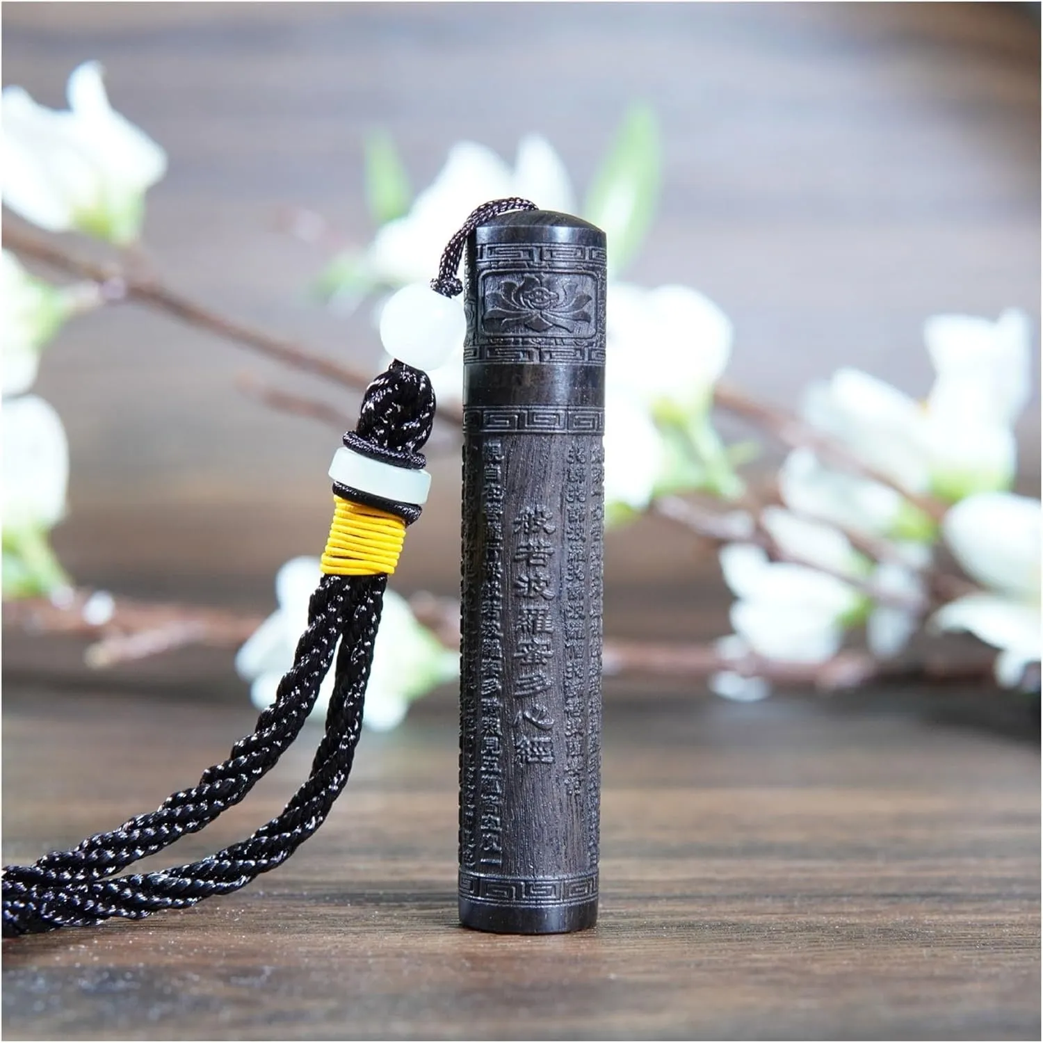 2024 Sandalwood Creative Rechargeable Electric Lighter Regular Lanyard Tungsten Wire Random Style(C)