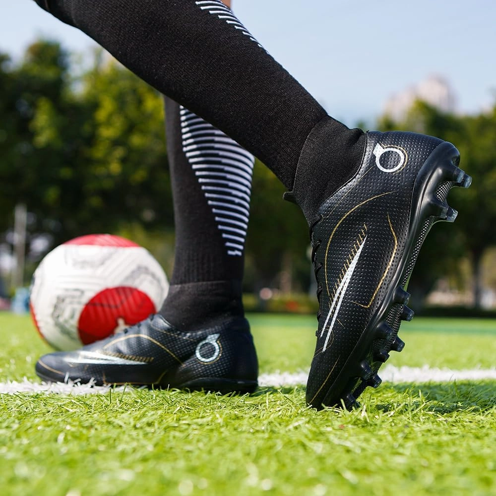 breooes Boys Soccer Cleats Kids Footaball Cleats Outdoor Trainning Soccer Shoes Athletic Girls Football Shoes