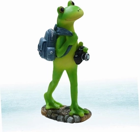Cartoon Frog Figurine Resin Collectible Statue Model with Bag and Camera Decoration Unique Craft for Home and Garden Cute Travel Frog Artwork