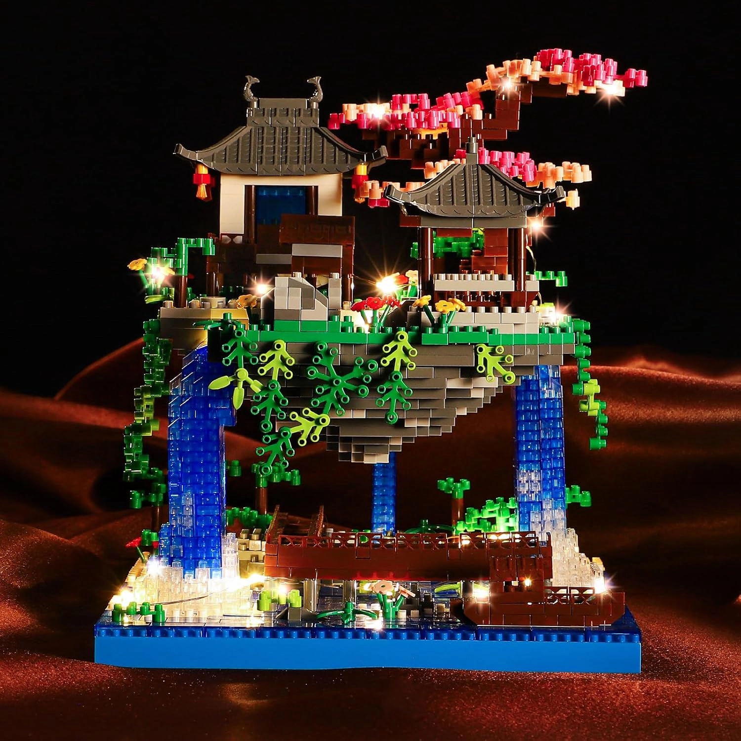 Cherry Blossom Treehouse Micro Mini Building Block Sets Japanese Bonsai Tree Peach Blossom Pool Architecture Building Model Toy Gift for Adults 2500 Pieces