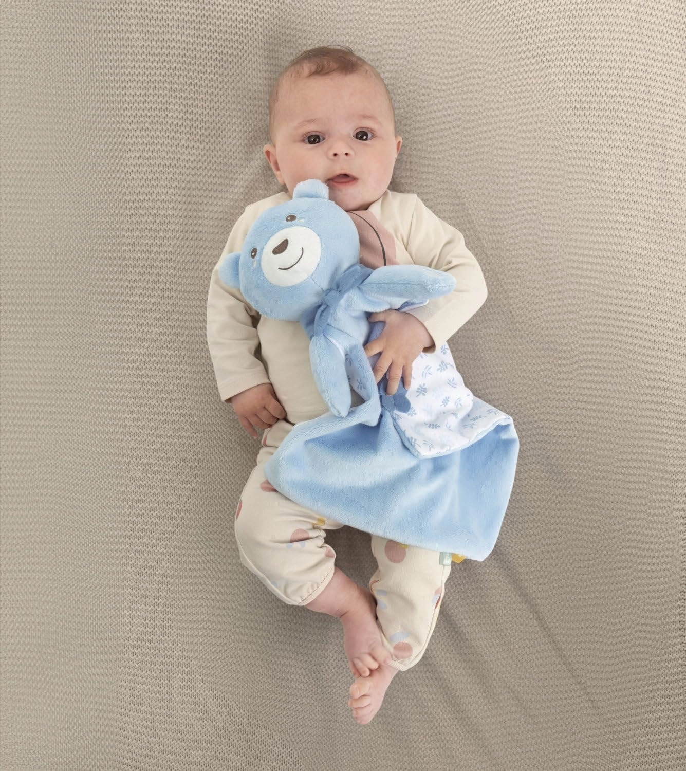 Chicco Maxi Teddy Bear Toy, Soft Velvet Puppet with Classical Music and New Age, Baby Plush, Soft to Cuddle, Machine Washable, 0  Months, Azure
