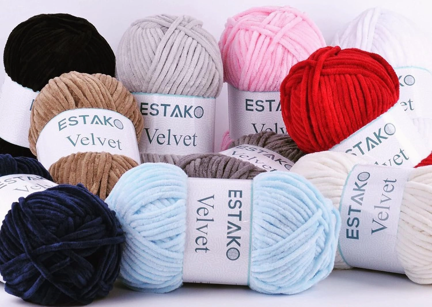 Estako Velvet (3- Skeins Pack) Chenille Blanket amigurumi Yarn for Crocheting and Knitting Super Bulky 3x100 gr (3x132 yds) (1110 - White)
