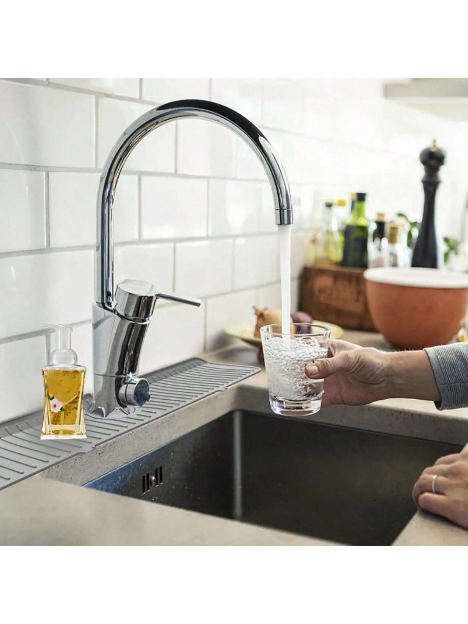 Fashionable Simple Style Hand Wash Basin Drain Mat
