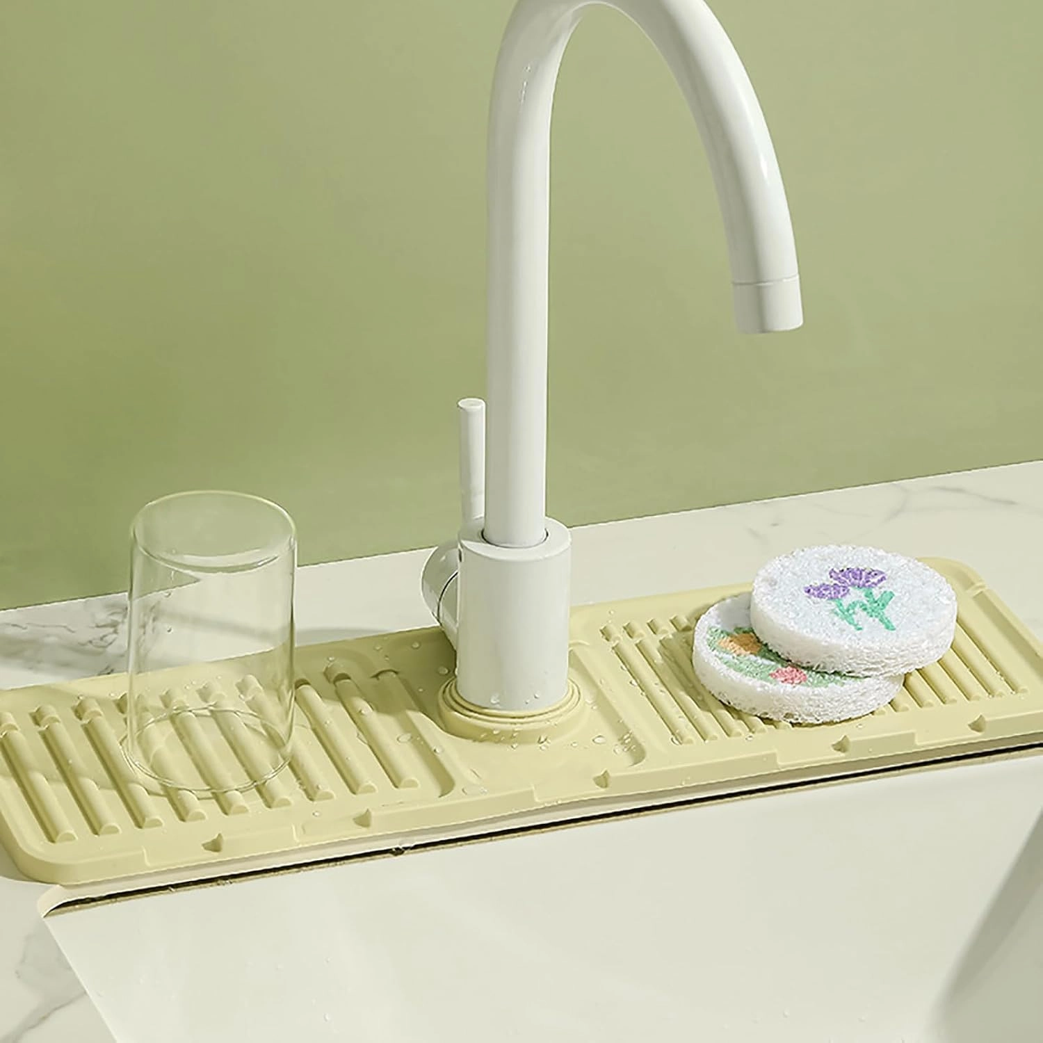 Faucet Mat for Kitchen Sink - 2024 Upgraded Premium Silicone Splash Guard with Fast Drying Properties - Protective Sink Tray Ideal for Stone Sinks in Kitchen & Bathroom (1, Green)