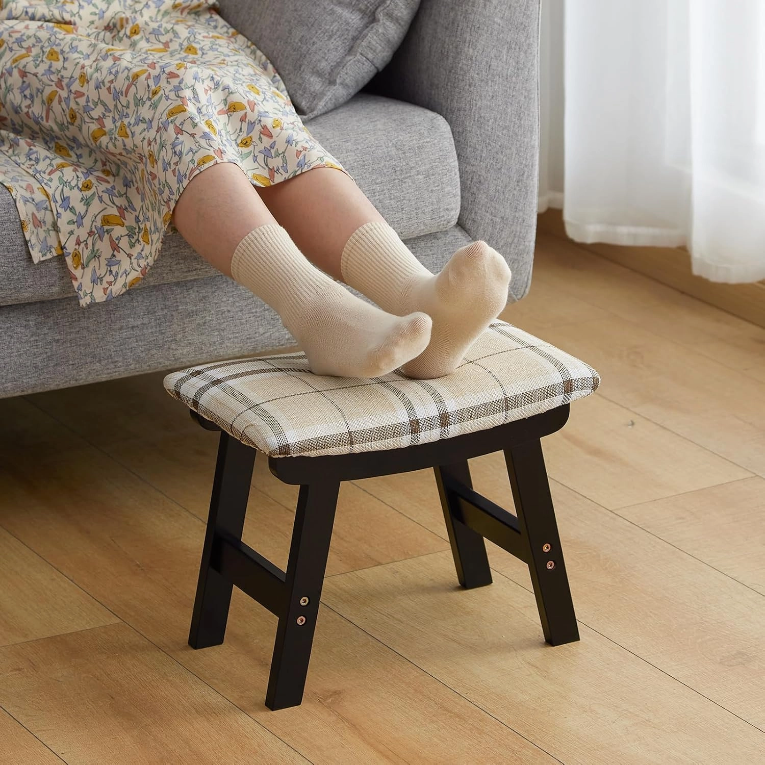Foot Stool Ottoman Foot Rest Under Desk,Small Stool for Living Room, Bedroom and Kitchen (Black Legs - Stripes Stool Surface)