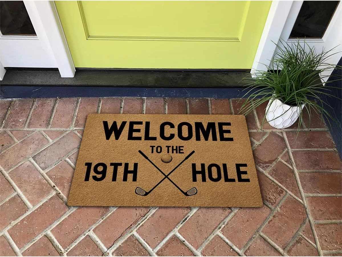Funny Welcome Doormat Personalized Rugs Welcome to The 19th Hole Golf Doormat 15.9"(W) X 23.7"(L) Anti-Slip Rubber Back Doormats House Warming Gift Rugs for The Entrance Way Front Porch Patio Decor