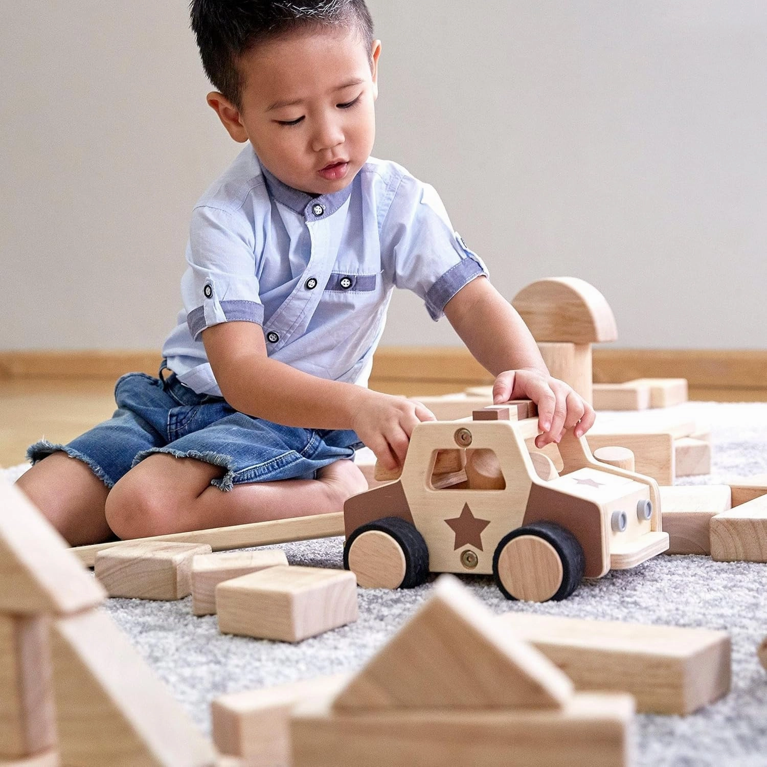 Guidecraft Wooden Police Car: Vehicle Play Set, Kids Learning and Educational Dramatic Play Toy