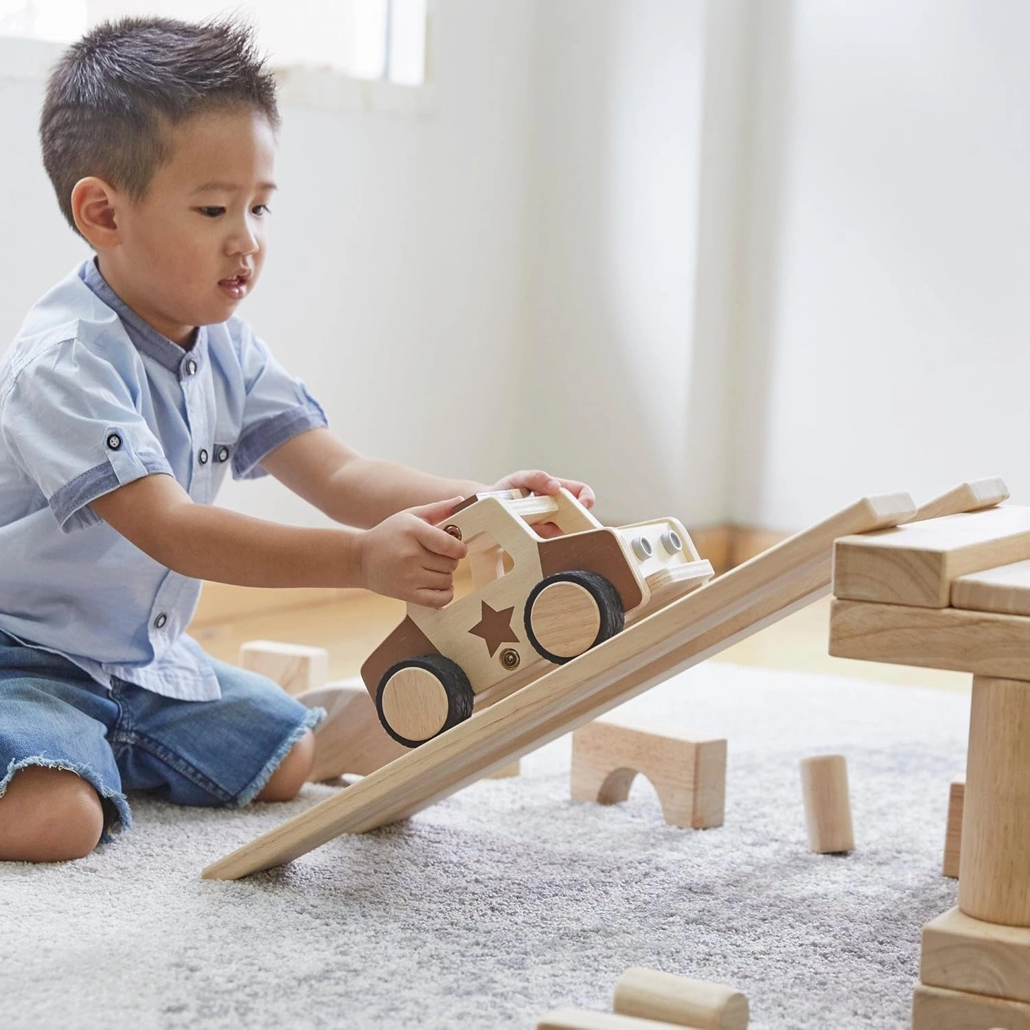 Guidecraft Wooden Police Car: Vehicle Play Set, Kids Learning and Educational Dramatic Play Toy