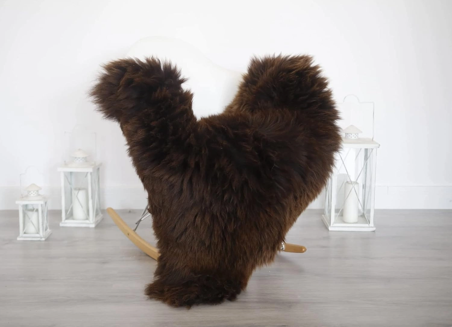 HUAHOO Premium Genuine Sheepskin Rug Brown Real Australia Sheepskin Natural Luxury Fluffy Lambskin Fur Area Rug Seat Covers for Kids Bedroom Sofa Chair Cover Pets Dogs Mat Double Pelt/2' x 3' Brown