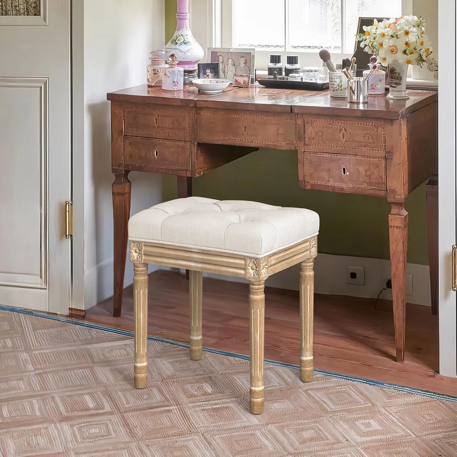 LUE BONA Upholstered Fabric Vanity Bench Seat, Makeup Stools for Vanity, Square Tufted Ottoman Bench with Carved Wood Color Legs for Bedroom Living Room, Beige