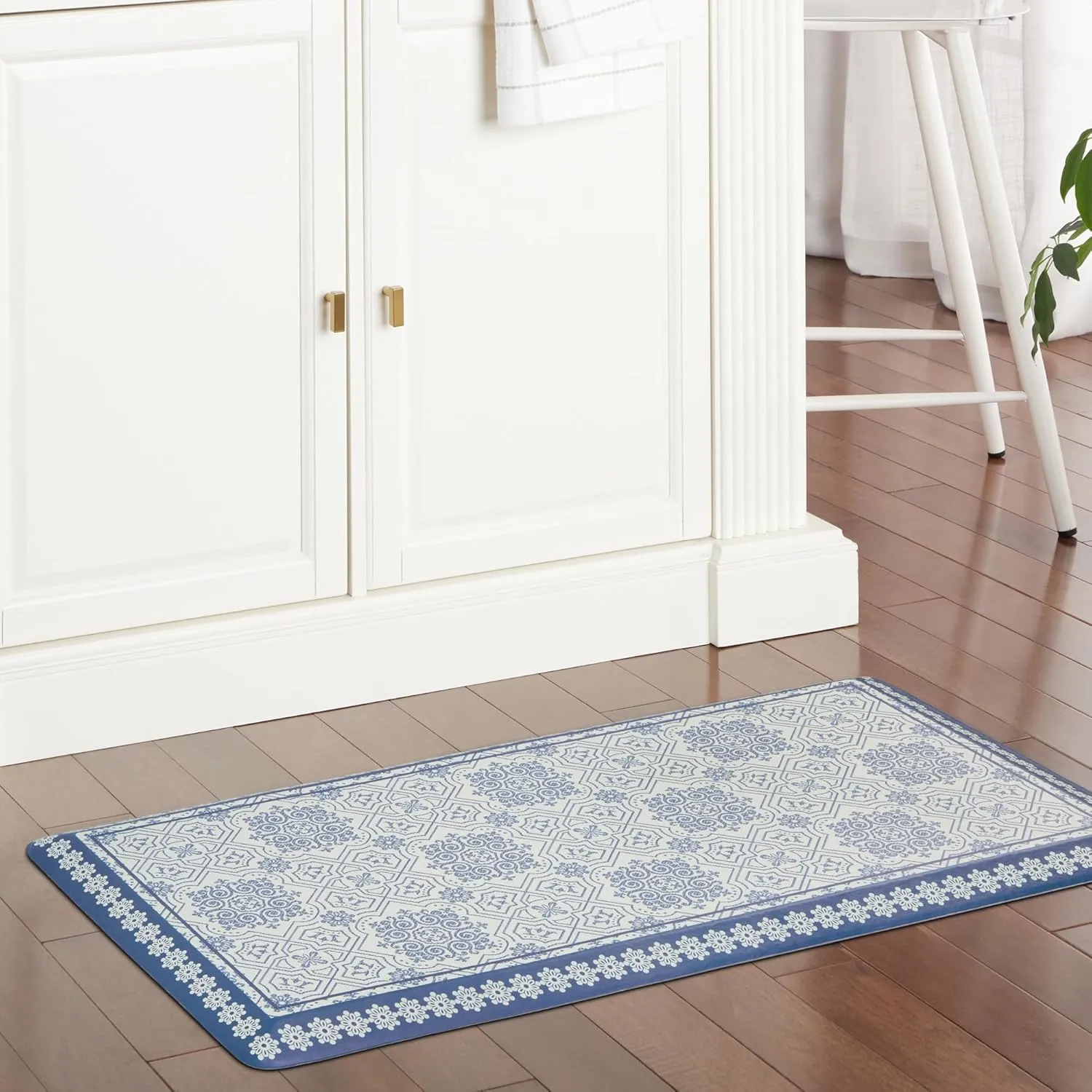 MARTHA STEWART Comfort Anti Fatigue Strie Medallion Tile Kitchen Mat, Comfort Standing Mat, Non-Slip Backing, Safe Beveled Edge, Navy Blue, 19.6" x39"