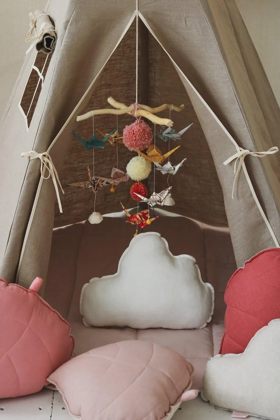 “Natural Linen” Teepee Tent and Leaf Mat Set