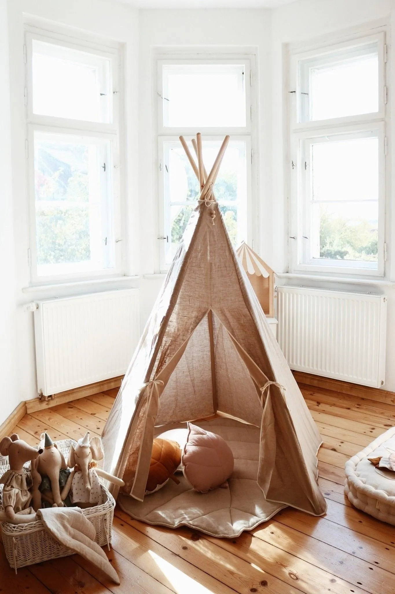 “Natural Linen” Teepee Tent and Leaf Mat Set
