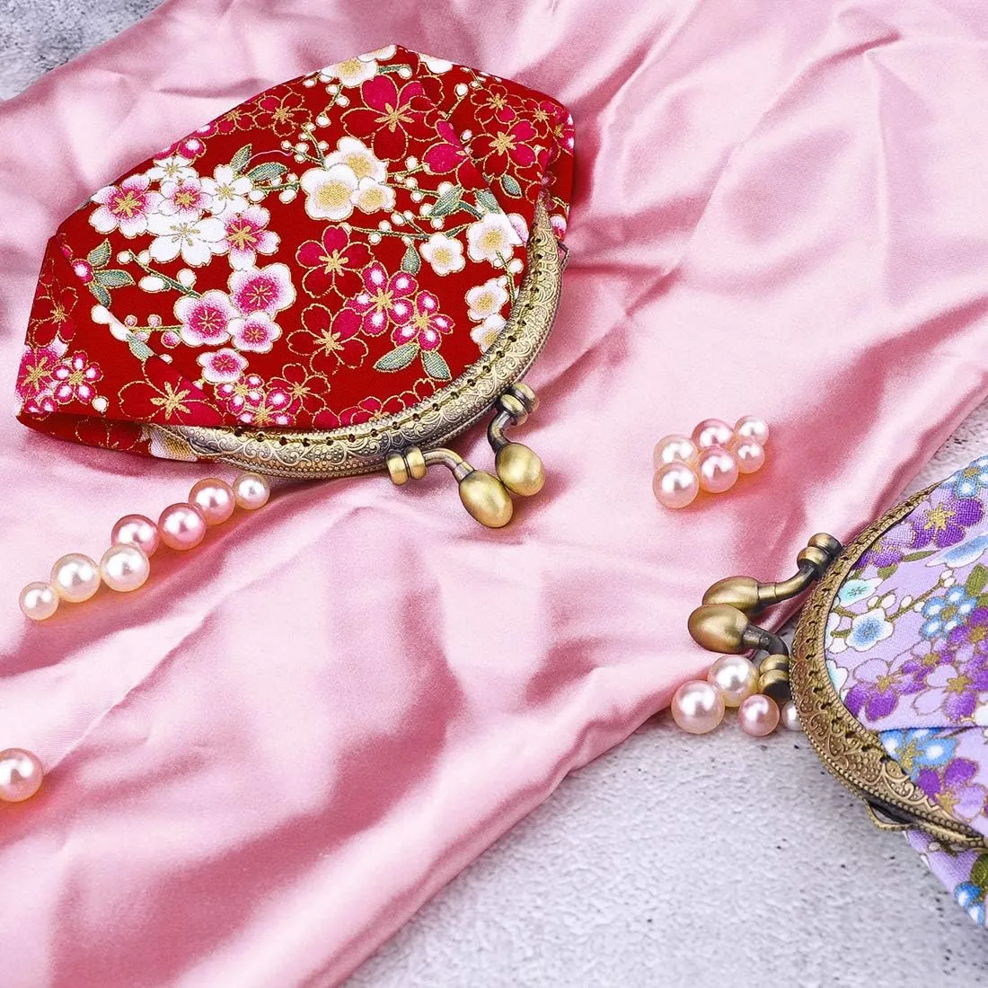 Oyachic Coin Purse,Floral Change Purse,Vintage Coin Pouch,Small Wallet with Kiss Lock Clasp for Women,Girls