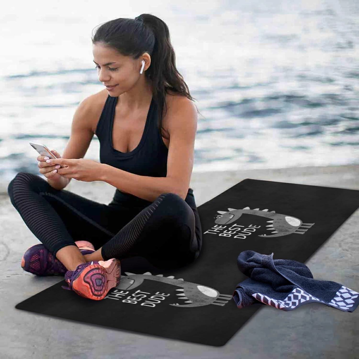 Poeticcity 1 mm Thick Non-Slip Rubber Yoga Mat, Durable Folding Workout Mat, Fitness Safe Mat with Bag for Pilates and Floor Exercises