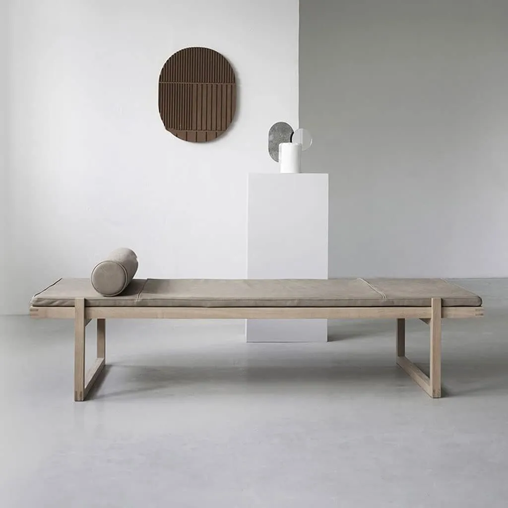 Shoe Bench Modern Solid Wood Shoe Changing Stool Living Room Balcony Long Beauty Couch Lazy Lounger Head Layer Cowhide Bed Tail Stool Shower Stool for Inside Shower