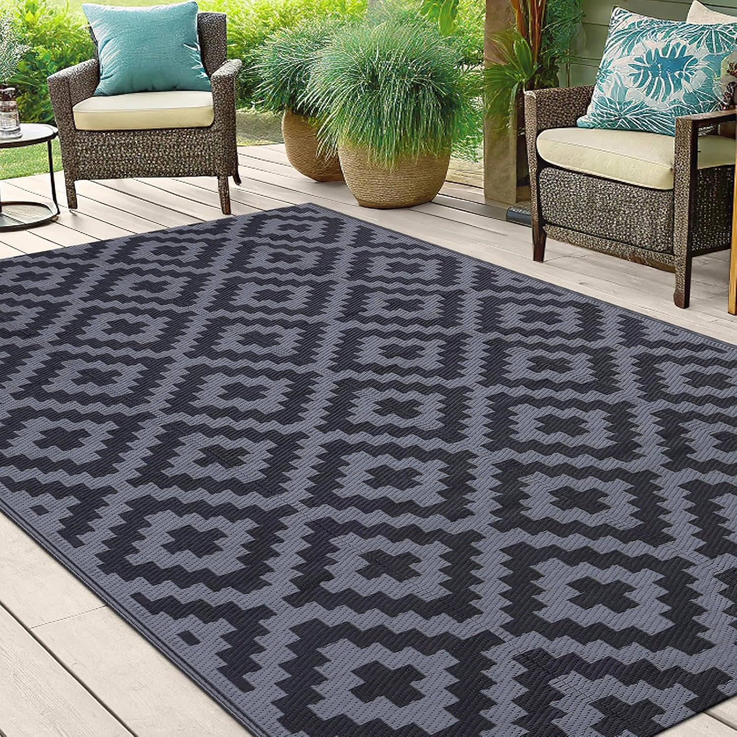 Smiry Waterproof Outdoor Rug 5x8ft, Reversible Plastic Straw Patio Camping Rugs, Outdoor Indoor RV Mat Carpet for Patio, Outside Entry, Backyard, Deck, Bench, Picnic, Camper, Black & Grey