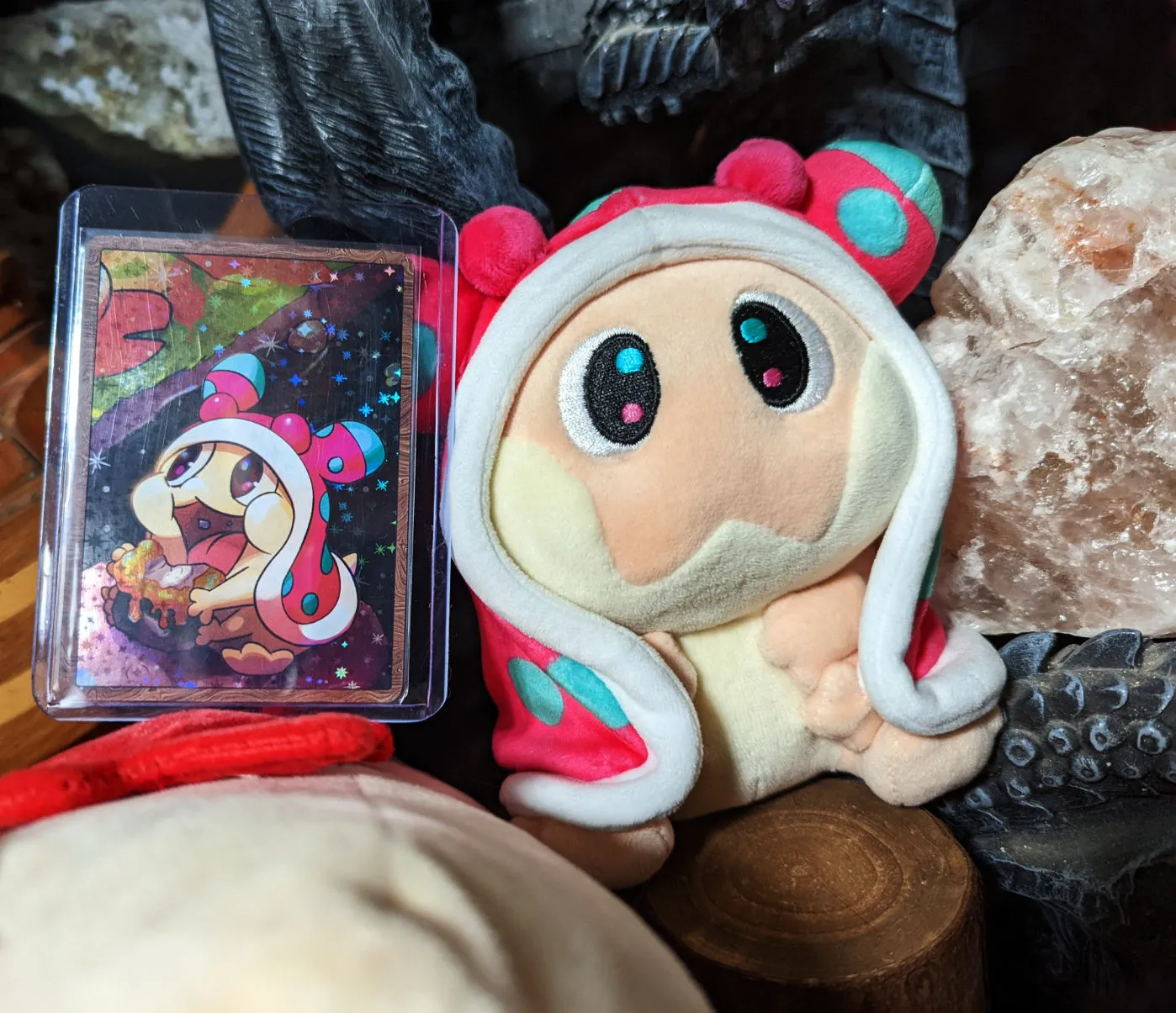 Snugooi - Original Lockémon Plushie    Holo Card - Neo-K - 5" x 4.5" x 5.5"