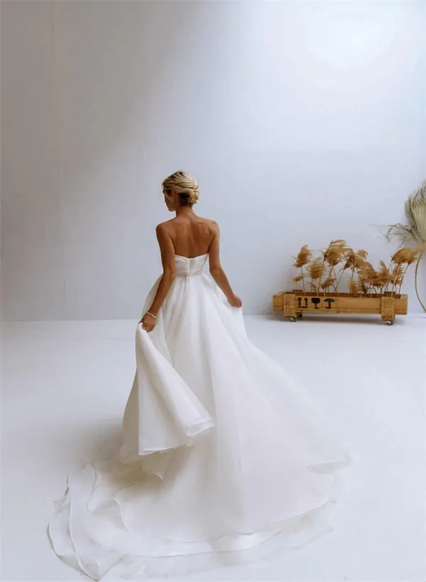Sweetheart Sleeveless Organza Sweep Train Wedding Dress