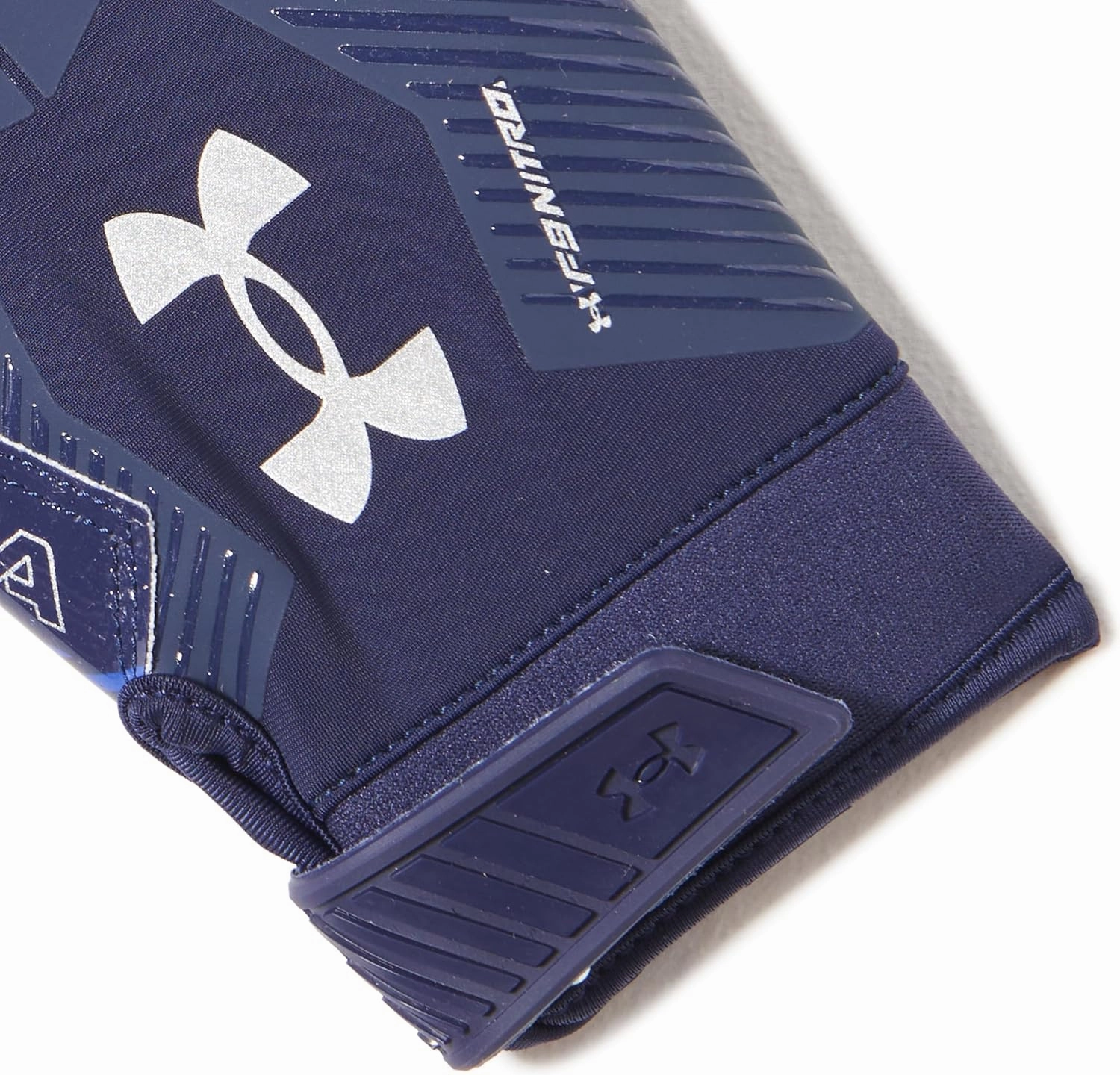 Under Armour Mens F9 Nitro Football Gloves