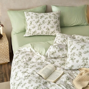 Wake In Cloud - Cottagecore Duvet Cover Set, Floral Vintage Flower Shabby Chic Coquette Aesthetic for Women Teen Girls, Soft Lightweight Bedding, 3-Piece, Sage Green, Twin/Twin XL Size