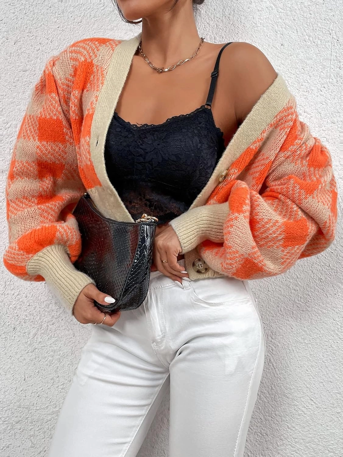WDIRARA Women's Long Sleeve Button Front V Neck Casual Crop Cardigan Sweater