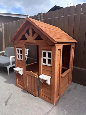 Wooden Playhouse for Age 3-6 Years Boy Girl, Outdoor Cottage Playhouse with Door, 2 Windows, 3 Serving Station, Shelf & Flowerpot Holder, Outdoor Garden Lawn Patio Yard Cottage for 3-6 Age Boy Girl.
